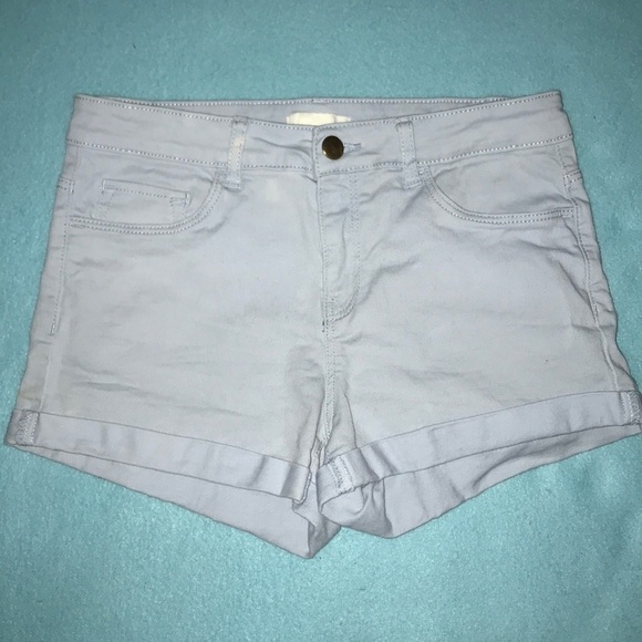 H&M Denim cuffed shorts stretchy 5 pockets button zipper fly NEW size 4 - Picture 1 of 6